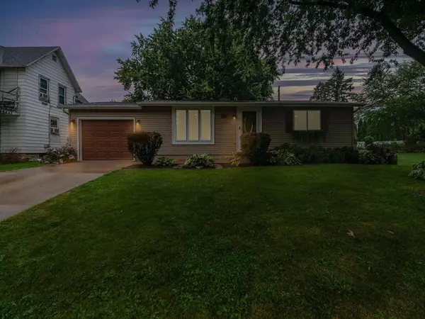 Beaver Dam, WI 53916,318 E Mill Street