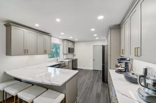 Prairie Du Sac, WI 53578,1225 Locust Lane