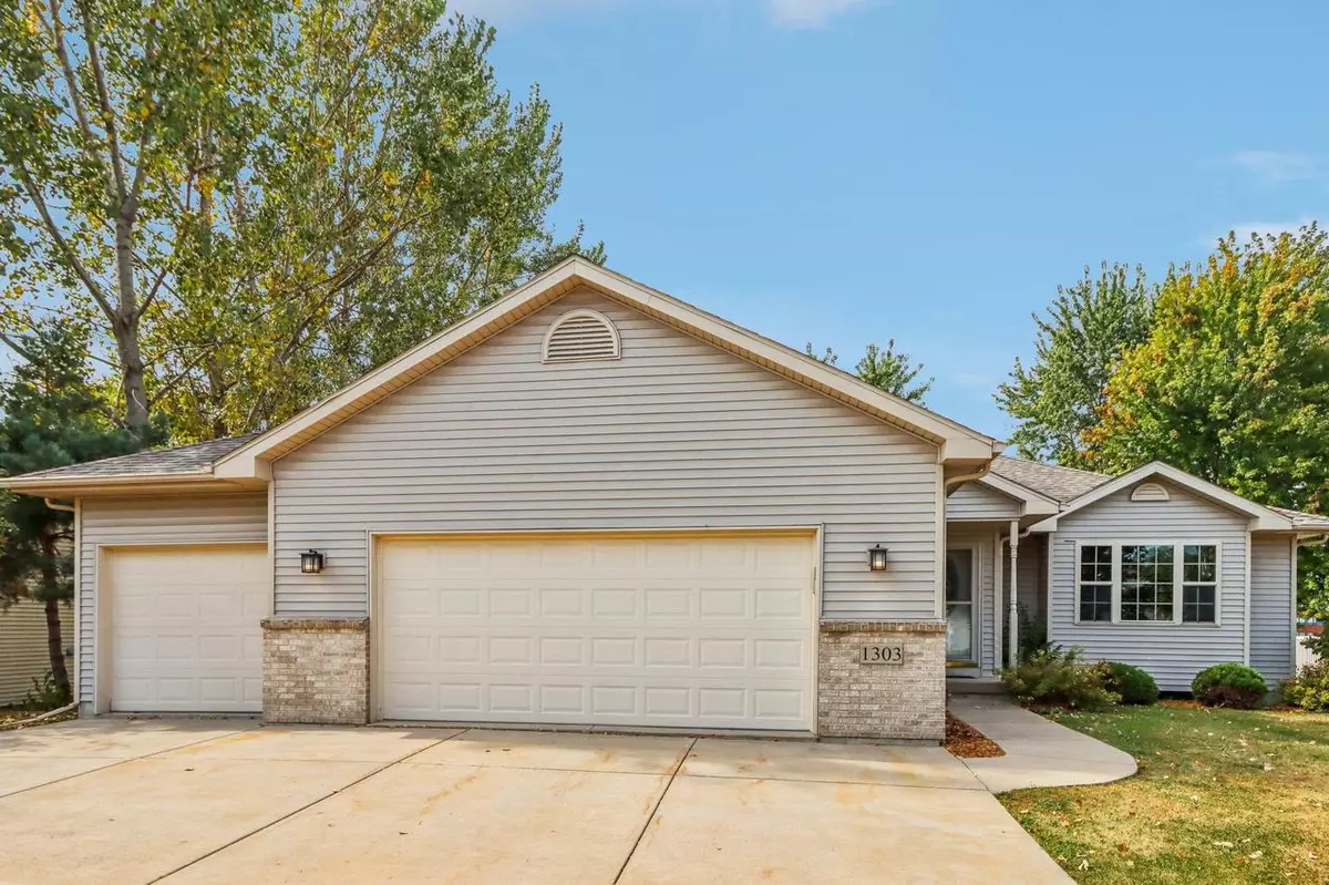 Cottage Grove, WI 53527,1303 Landmark Drive