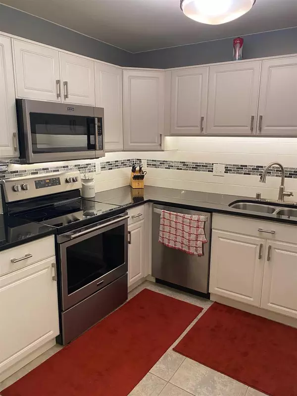 Deforest, WI 53532,4444 Gray Road