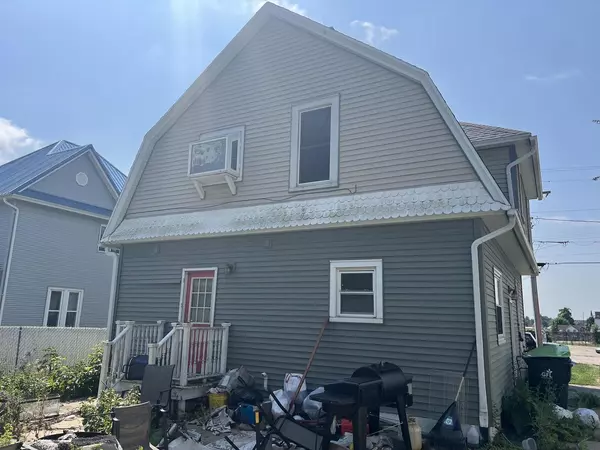 Beaver Dam, WI 53916,116 E Mackie Street