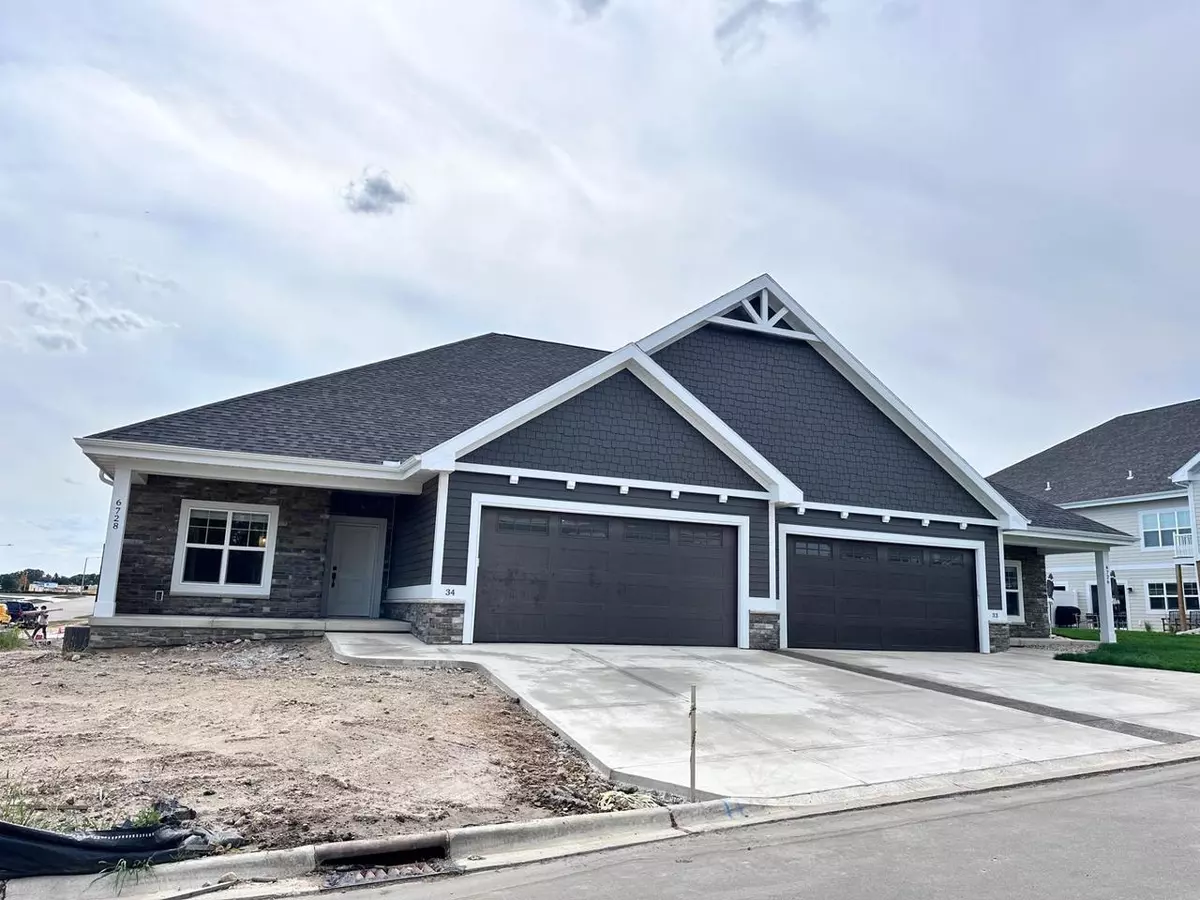 Deforest, WI 53532,6728 Bellflower Pointe Drive