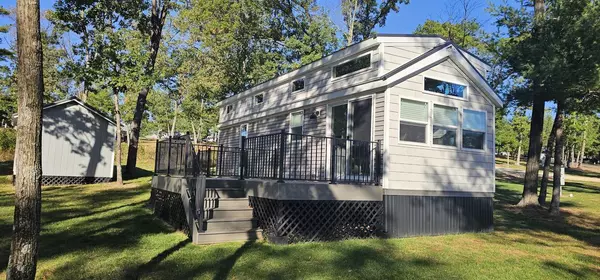105 Fawn Drive #310M, Oxford, WI 53952