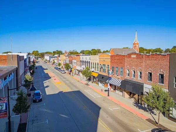 Beaver Dam, WI 53916,118 Front Street