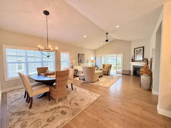 Deforest, WI 53532,6732 Bellflower Pointe Drive