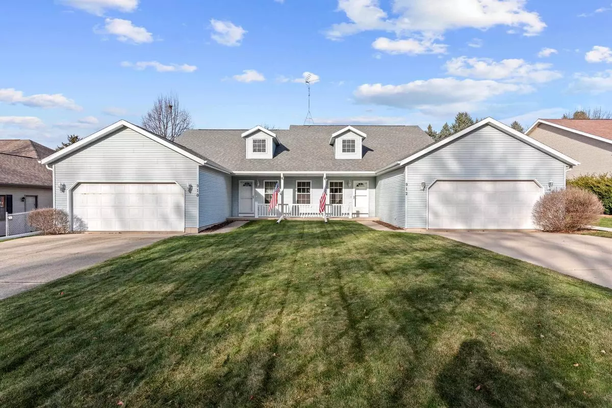 Beaver Dam, WI 53916,910-912 Prospect Avenue