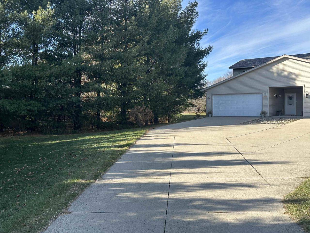 409 David Circle, Arena, WI 53503