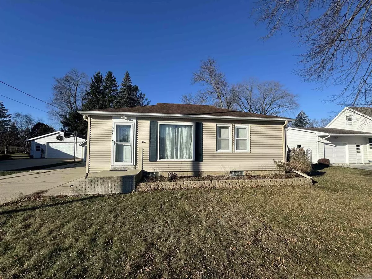 Watertown, WI 53094,1504 River Drive