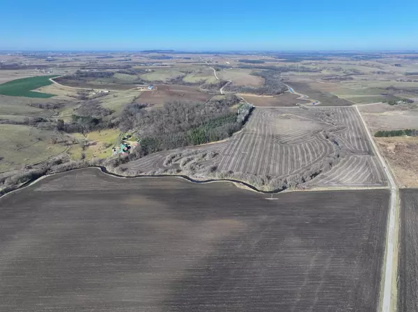 Mineral Point, WI 53565,89.25� Acres Rock Road