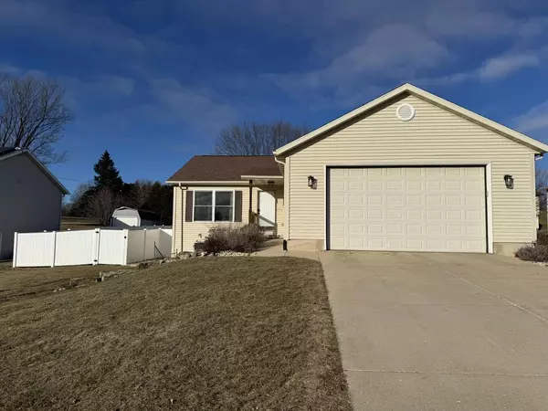 704 W Division Street, Dodgeville, WI 53533