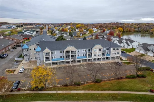 2320 Jackson Ste6 Street #112, Stoughton, WI 53589