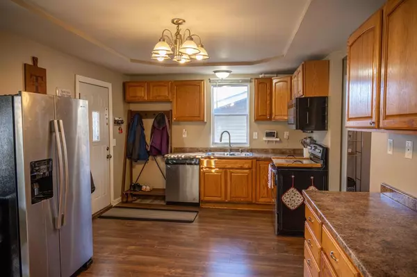 Mauston, WI 53948,403 N Union Street