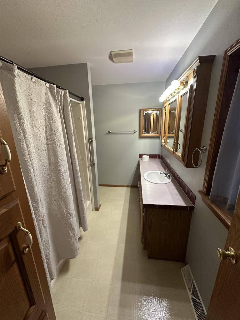 Germantown, WI 53022,N115W21103 Brookside Circle