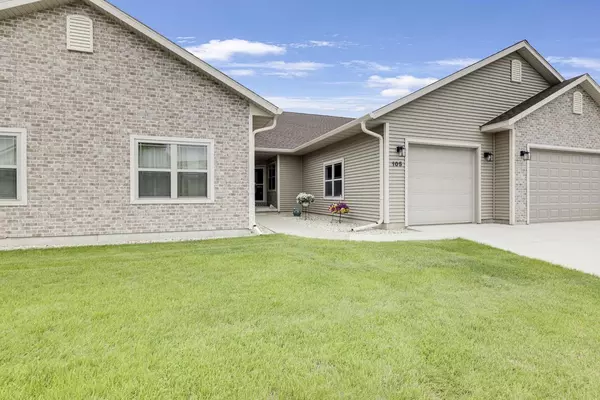 105 Community Drive, Fall River, WI 53932