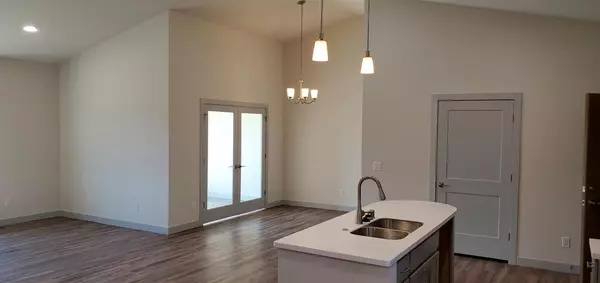 Baraboo, WI 53913,400 Louis Lane