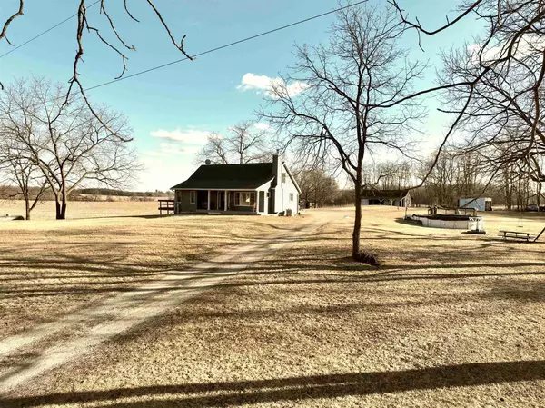 Milton, WI 53563,7402 E Bowers Lake Road