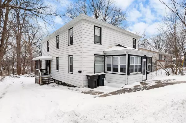 Stoughton, WI 53589,1009 S 4th Street