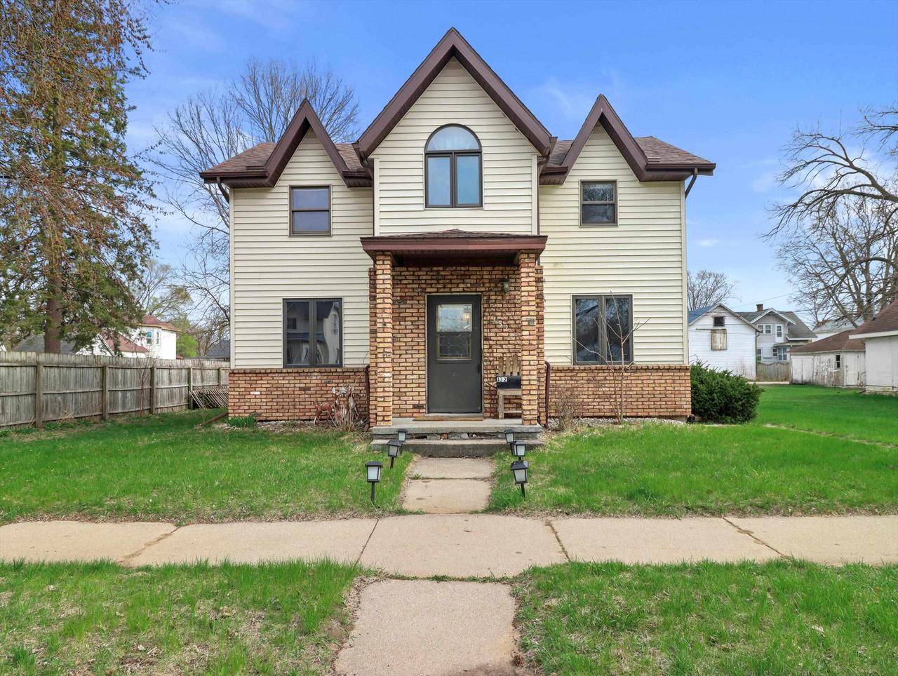 132 E Carroll Street, Portage, WI 53901