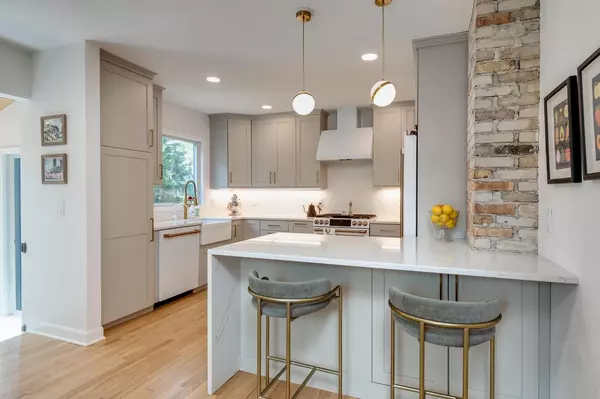 Madison, WI 53705,910 Columbia Road