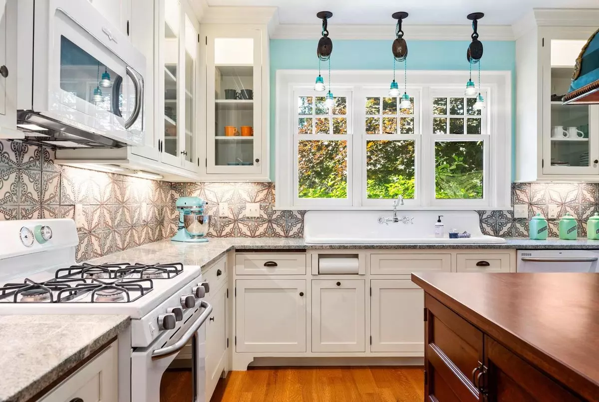 Sturgeon Bay, WI 54235,6172 S Shoreside Circle