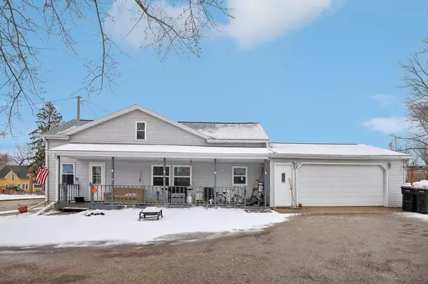 Poynette, WI 53955,315 S Main Street