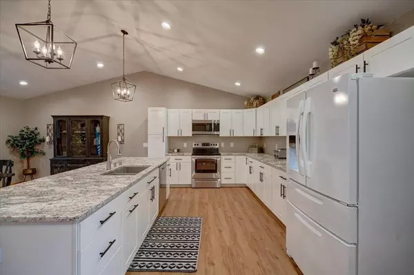 Oregon, WI 53575,452 Lisa Court