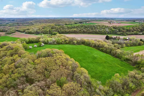 Lodi, WI 53555,7849 Kruchten Road