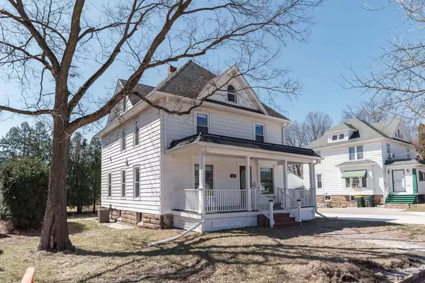 Reedsburg, WI 53959,648 E Main Street