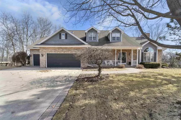 5842 Persimmon Drive, Fitchburg, WI 53711