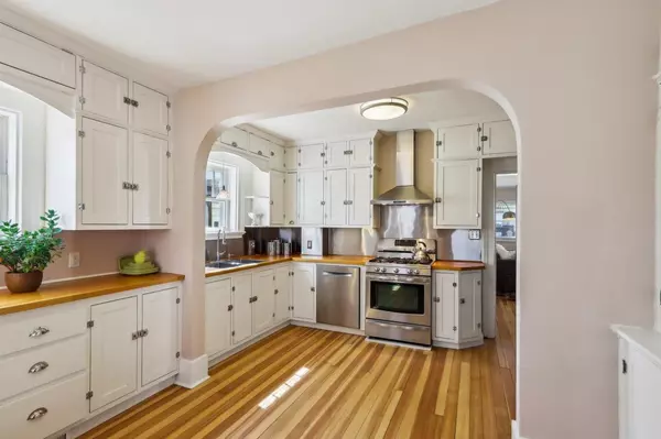 Prairie Du Sac, WI 53578,485 3rd Street