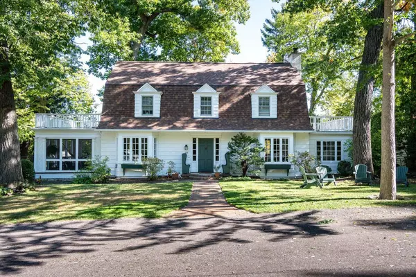 Madison, WI 53705,1213 Sweetbriar Road