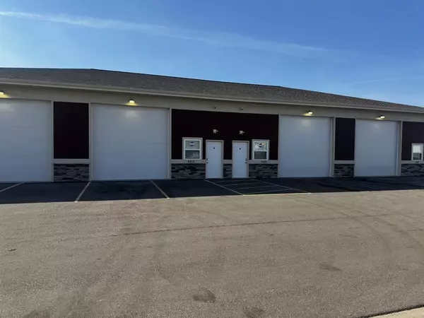 4325 & 4323 Duraform Lane, Windsor, WI 53598