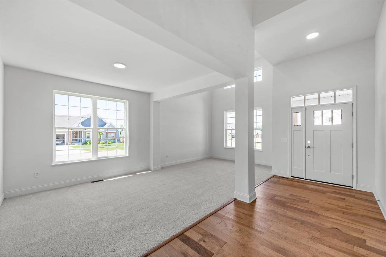 Oregon, WI 53575,1265 Denmark Circle #40