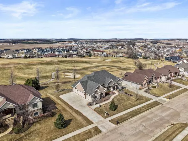 Oregon, WI 53575,935 Carnoustie Way