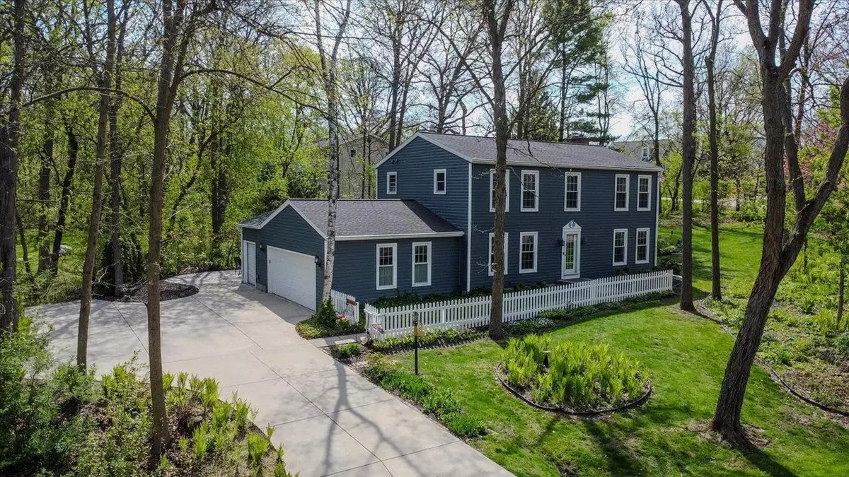 Sun Prairie, WI 53590,3996 Villa Oak Drive