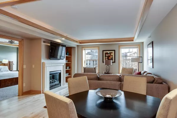 123 W Washington Avenue #609, Madison, WI 53703