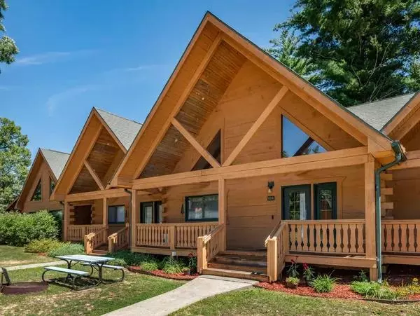 902 Yogi Circle, Warrens, warrens, WI 54666