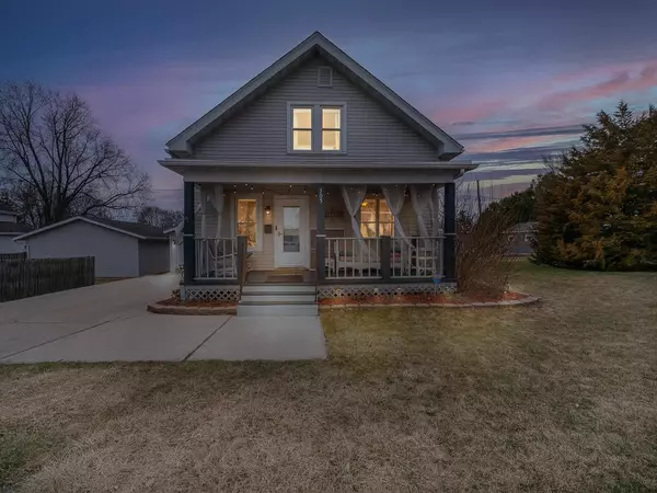 305 Parallel Street, Beaver Dam, WI 53916