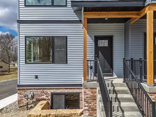 Reedsburg, WI 53959,236 S Dewey Avenue