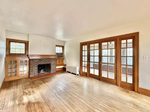 Clinton, WI 53525,407 Highland Park Avenue