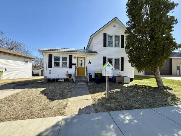 1710 Kilbourn Avenue, Tomah, WI 54660