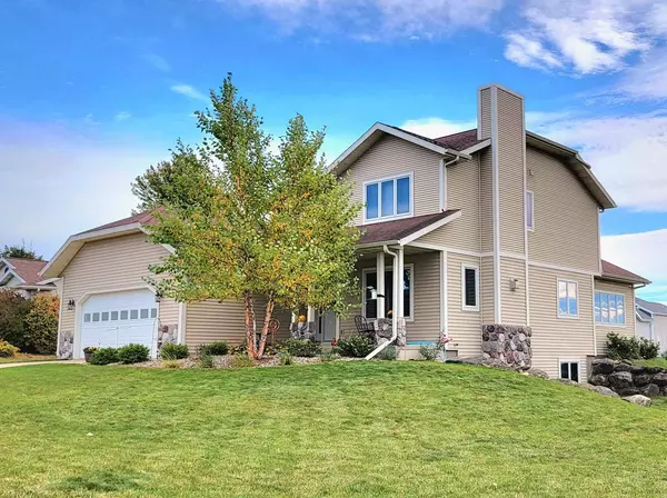 918 Fly Wheel Circle, Deforest, WI 53532