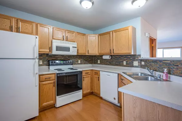 Baraboo, WI 53913,302 Mine Road