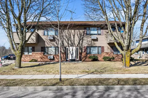 131-141 S Maple Avenue, Slinger, WI 53086