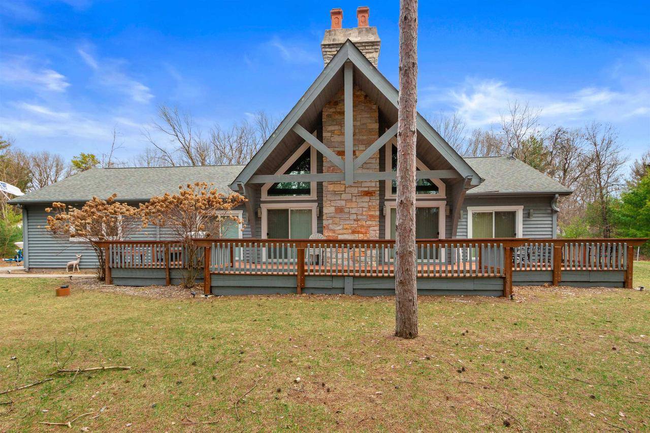 1934 Dover Drive, Friendship, WI 53934