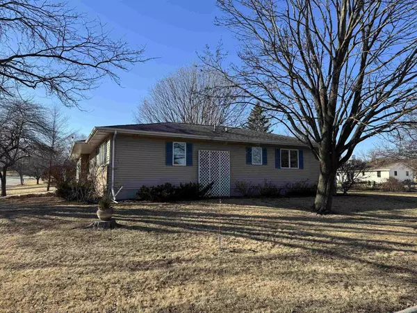 Watertown, WI 53094,866 Oakwood Lane