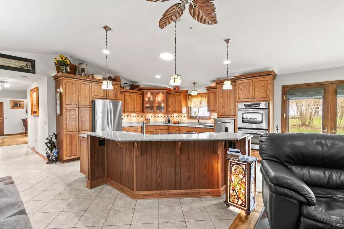 Baraboo, WI 53913,811 9th Street