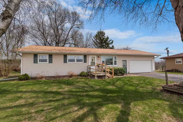 121 Warren Street, Beaver Dam, WI 53916