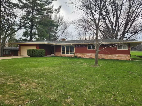 304 Green Hill Drive, Milton, WI 53563