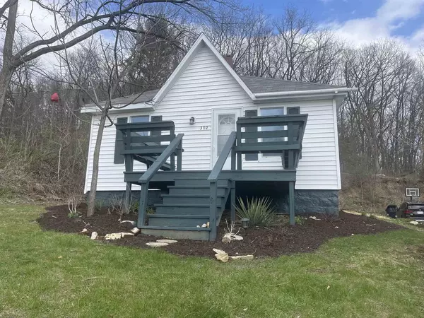 302 N Maple Street,  North Freedom,  WI 53951